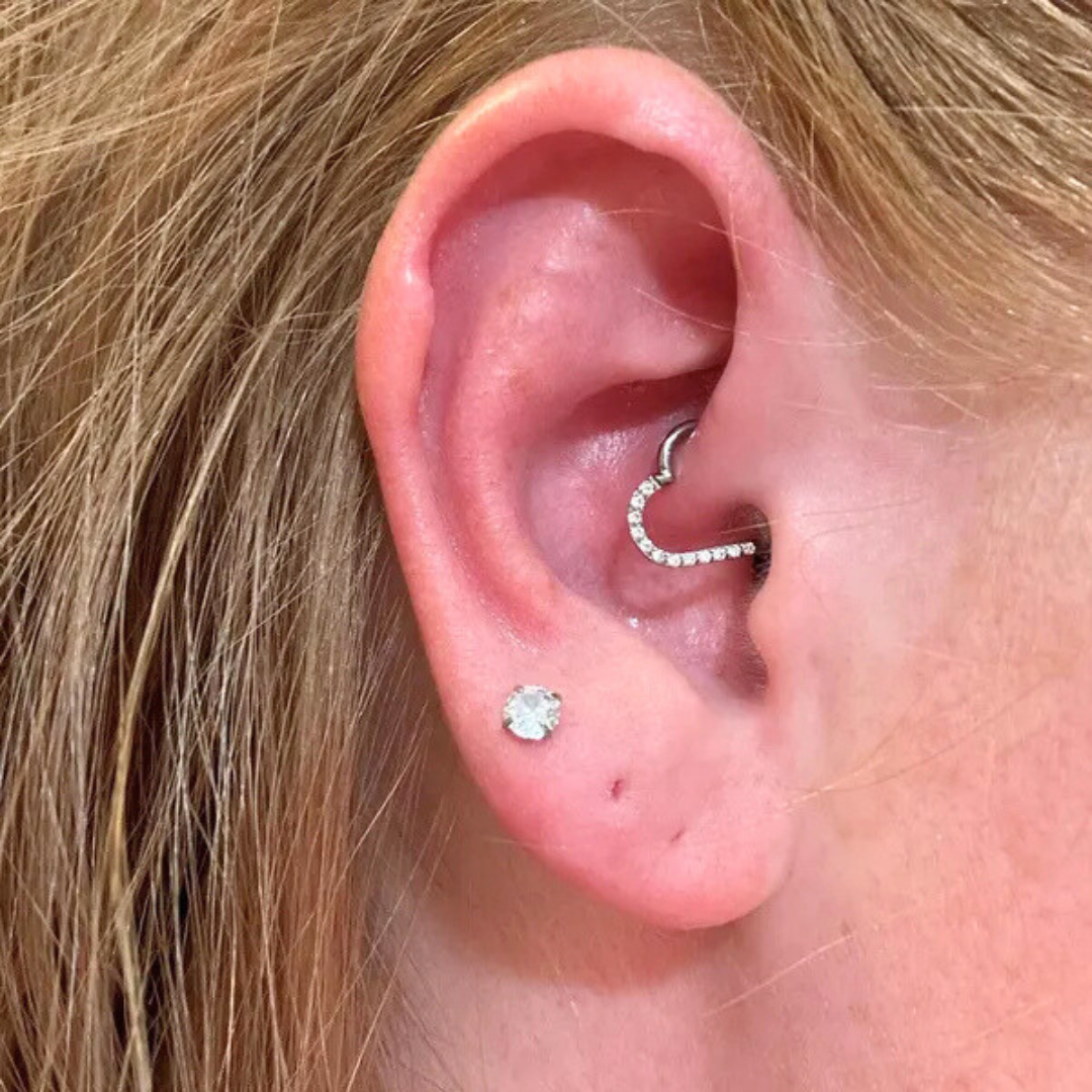 Elaira Titanium Heart Half Eternity Clicker