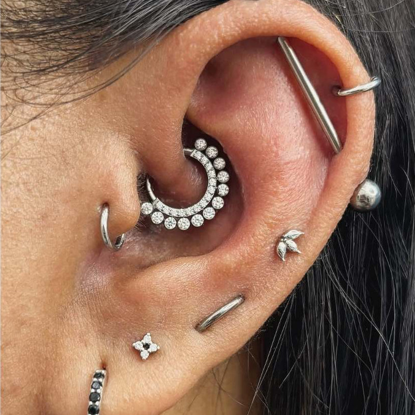 ELAIRA Double Eternity Front Facing Clicker for Septum, Daith