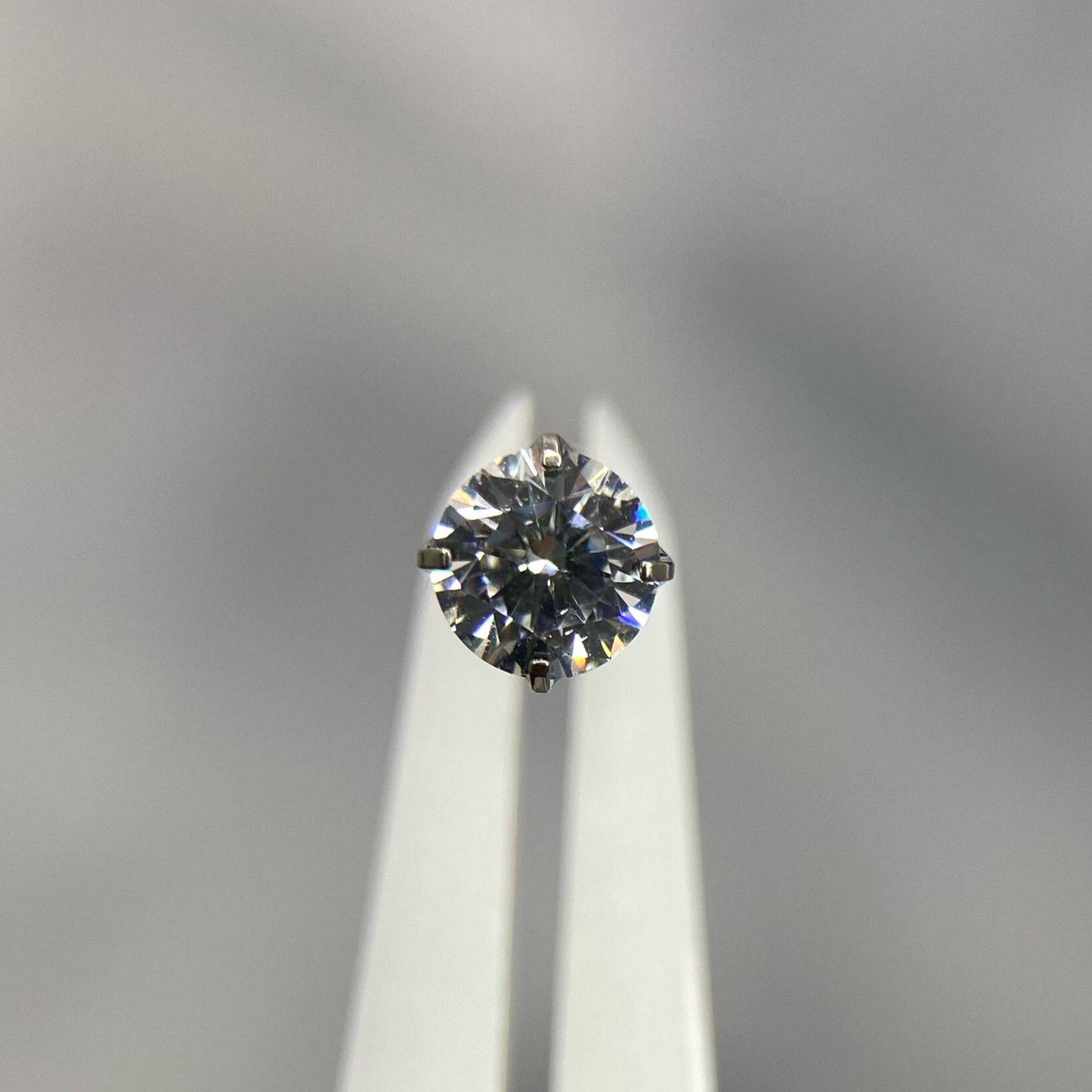 NeoMetal Titanium Prong Set Gem